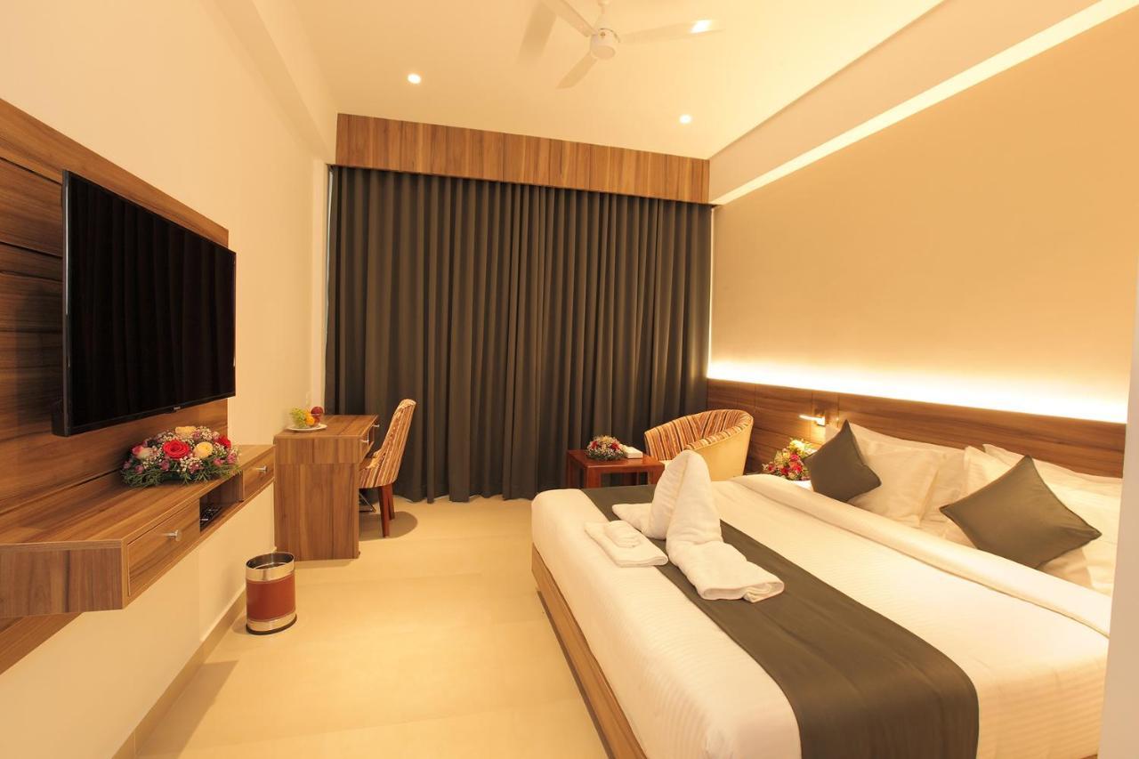 Hotel Maria Park Muvattupuzha Εξωτερικό φωτογραφία