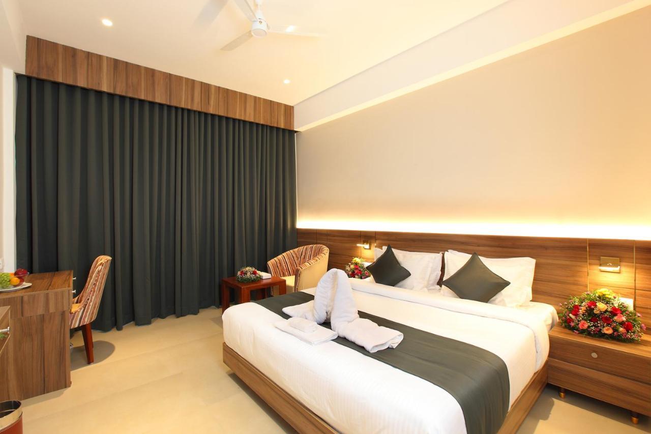 Hotel Maria Park Muvattupuzha Εξωτερικό φωτογραφία